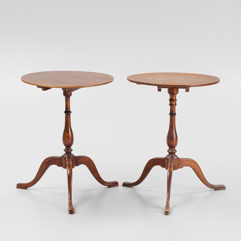 Bord, 2 st, snarlika, 1800-tal.