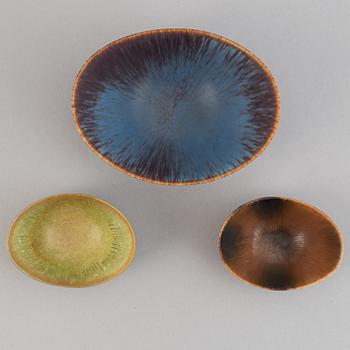 Gunnar Nylund, a set of six stoneware bowls, two miniature vases and a vase for Rörstrand.