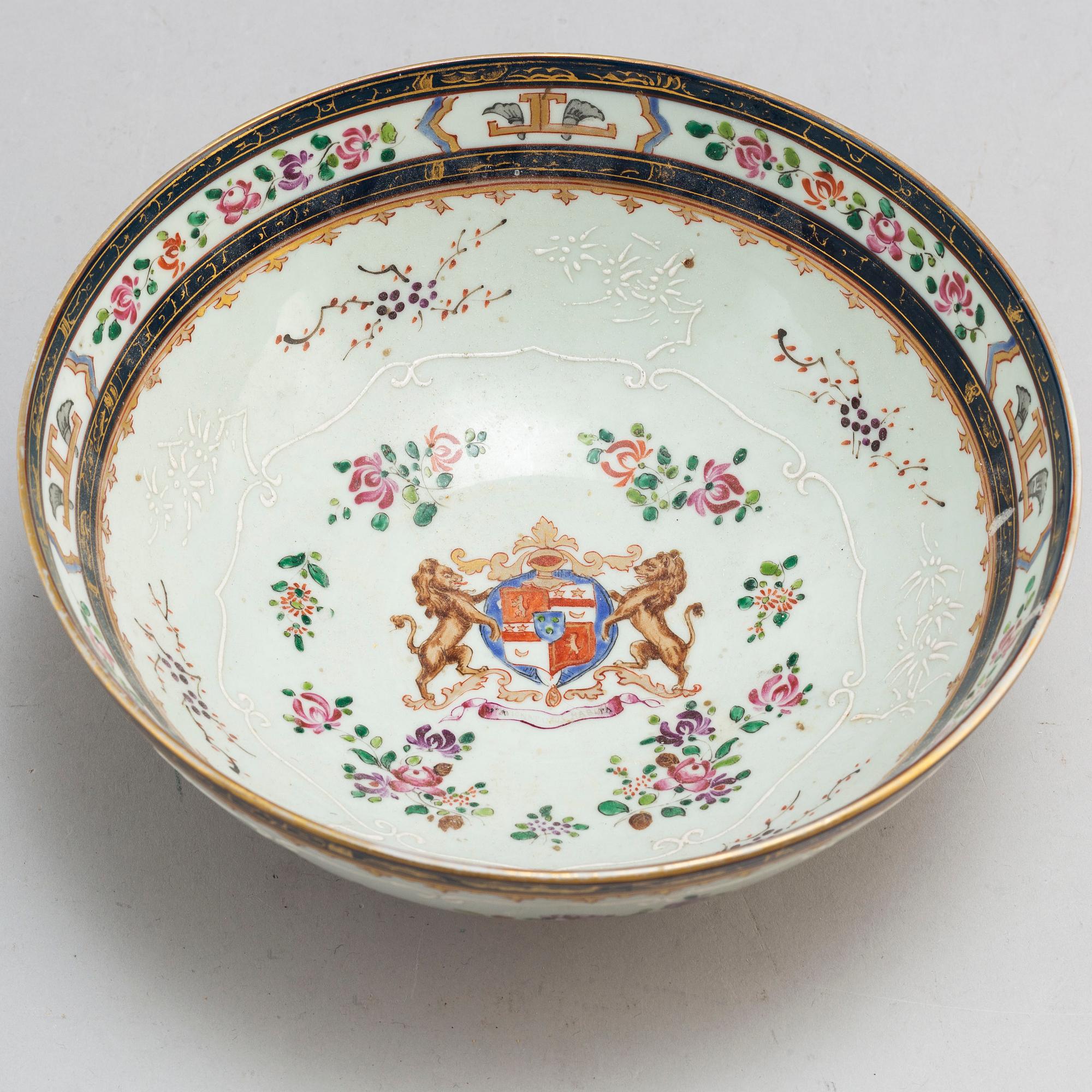 A famille rose armorial bowl, two enamel on copper dishes and an european box with cover, 18th/19th century.