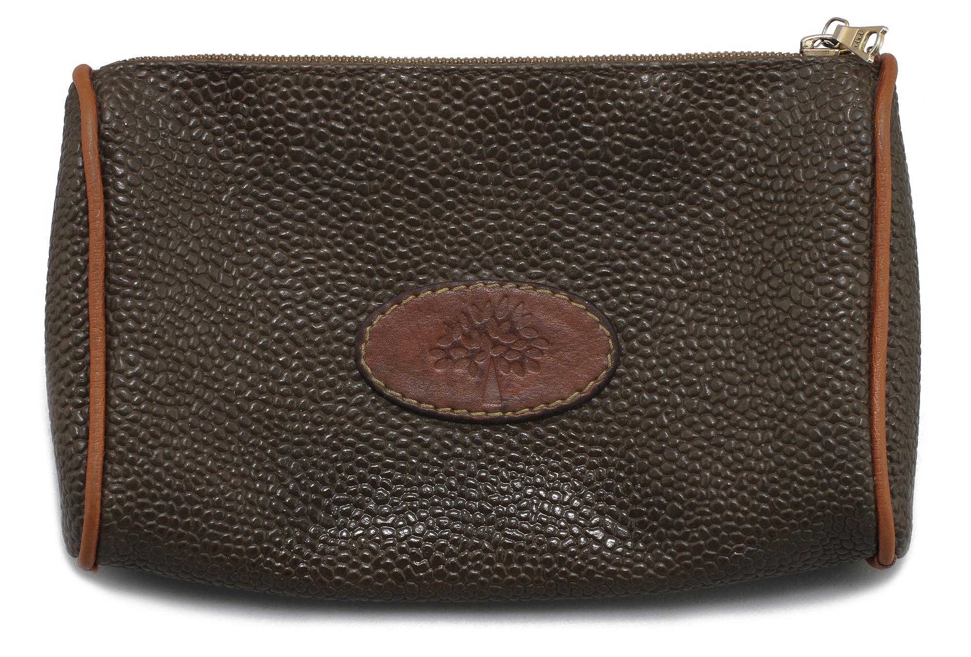 VÄSKA samt SMINKVÄSKA, Mulberry, England, 1900-talets slut.