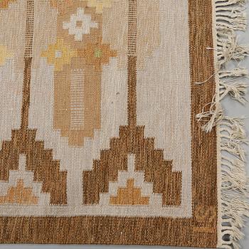 MATTA, rölakan, Ingegerd Silow, monogramsignerad, ca 240 x 173 cm.