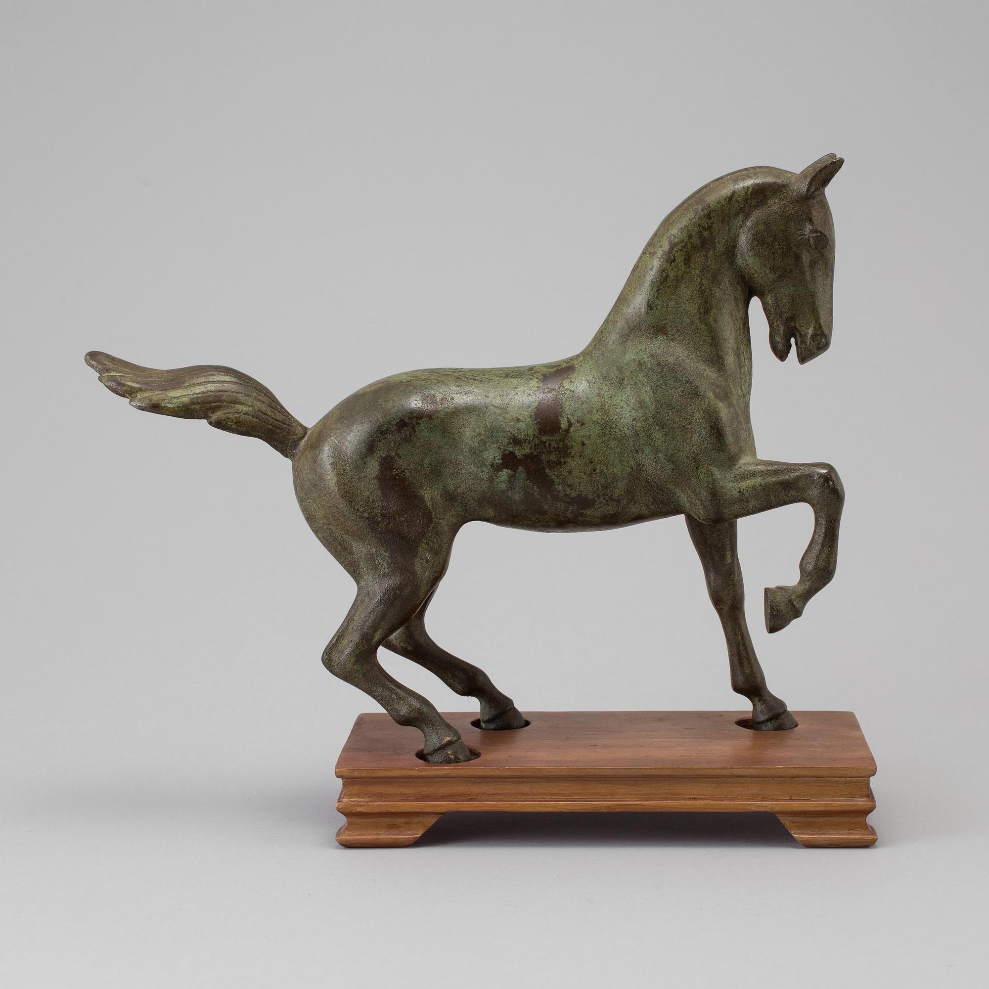 A late 20th century bronze sculpture.