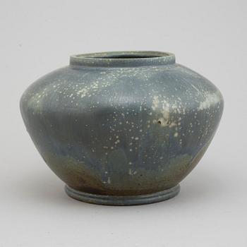 BODE WILLUMSEN & HANS HANSEN, a stoneware jar, Denmark, signed and dated 16-4-1937.