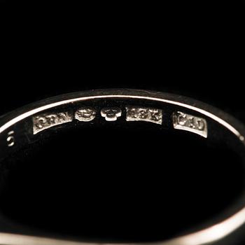 RING, 18k vitguld med äldre briljantslipad diamant, Örns juvelateljé, Göteborg, 1977. Vikt 3 g.