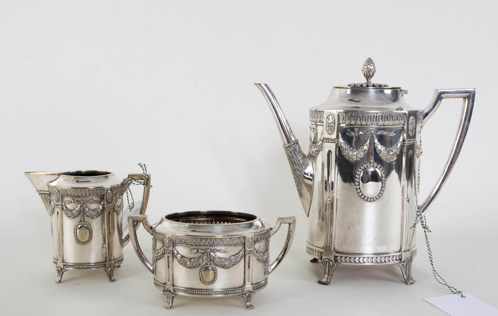 KAFFESERVIS, 3 delar, nysilver, empirestil, C.G. Hallberg.