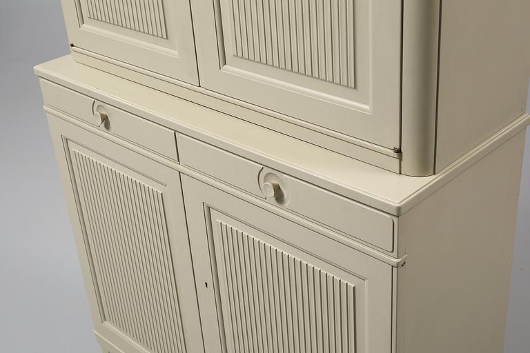 SKÅP "Herrgården", Carl Malmsten, Bodafors, 1900-talets andra hälft.