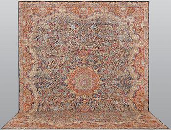 Carpet, Kirman lavash millefiore, 386 x 303 cm.