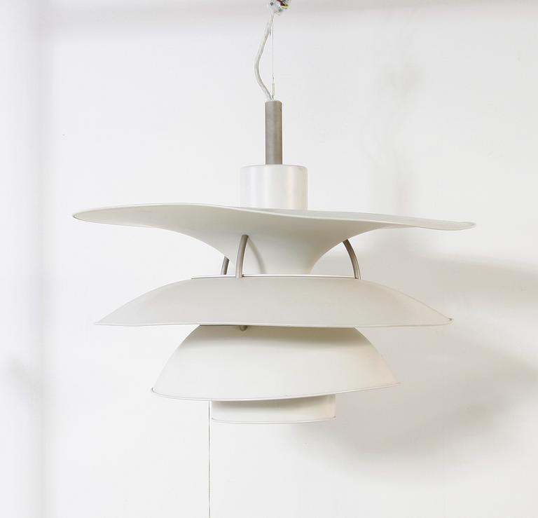 TAKARMATUR, "Stora Charlottenborg", Poul Henningsen, Ebbe Christensen och Sophus Frandsen för Louis Poulsen, Danmark.