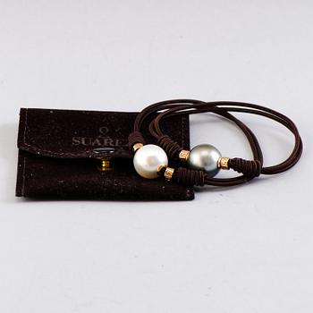 BRACELETS, 2 pcs, cultured pearls, 18K gold. Suarez, Spain.