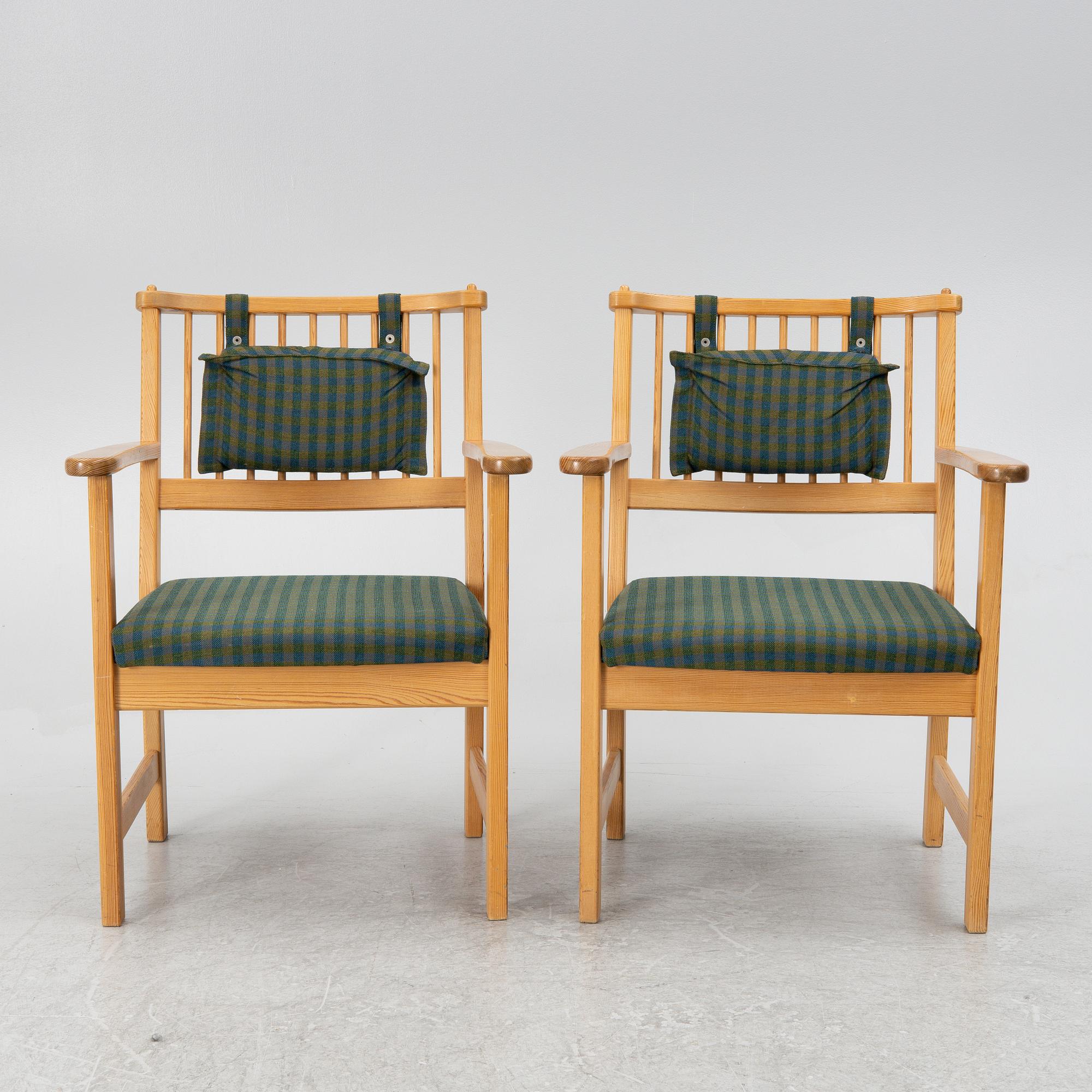 Yngve Ekström, fåtöljer, ett par, "Furubo", Swedese.