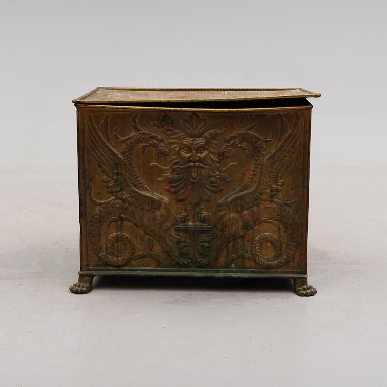 KOLBOX, 1900-talets första hälft.