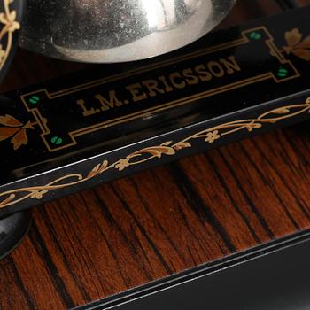 BORDSTELEFON, jubileumsmodell efter "Taxen", LM Ericsson, 1900-talets senare del.