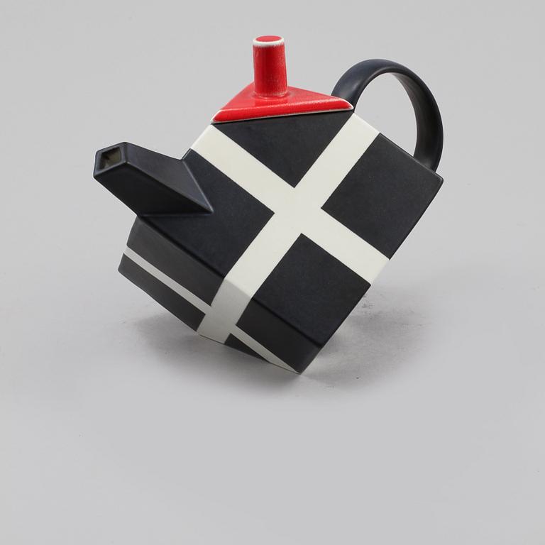 TEKANNA, "Cube", Rolf Sinnemark, Rörstrand, sent 1900-tal.