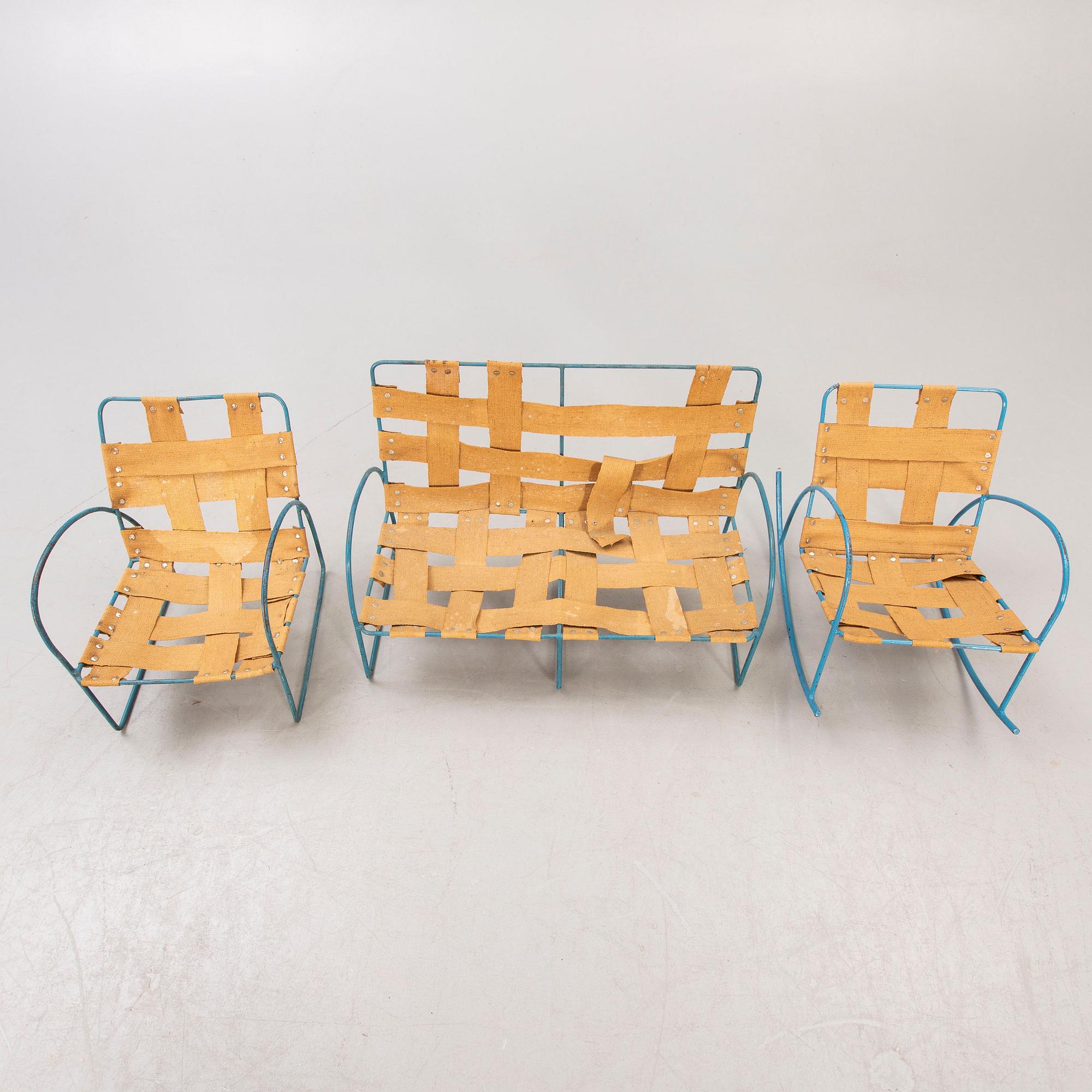 A three pcs children's lounge set 1940s-50s.