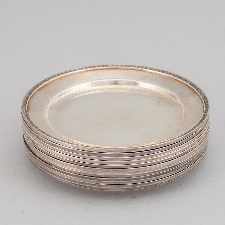 Hugo Strömdahl, 12 silver dishes, Stockholm 1952.