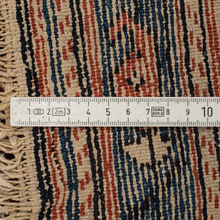 GALLERIMATTA, semiantik Azerbajdzjan sannolikt, ca 368 x 112 cm.