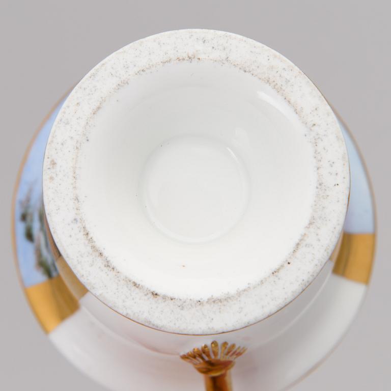 PARADKOPP MED FAT, porslin, empire, Ryssland 1820-30-tal.