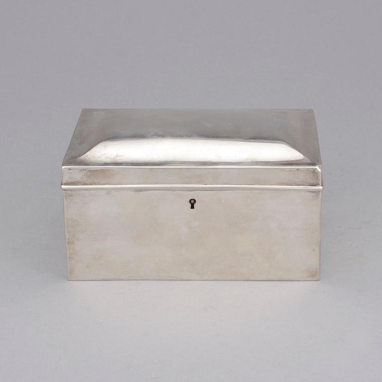 SKRIN, silver, stämplat Kleucker, troligen Tyskland och 1800-tal. Vikt ca 317 gram.