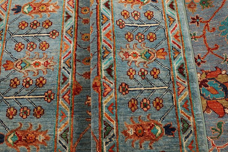 A rug, Ziegler Ariana, c. 237 x 169 cm.