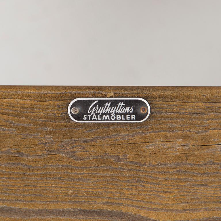 A pair of garden chairs, a version of modell 6, Grythyttan, Sweden, mid 20th century.