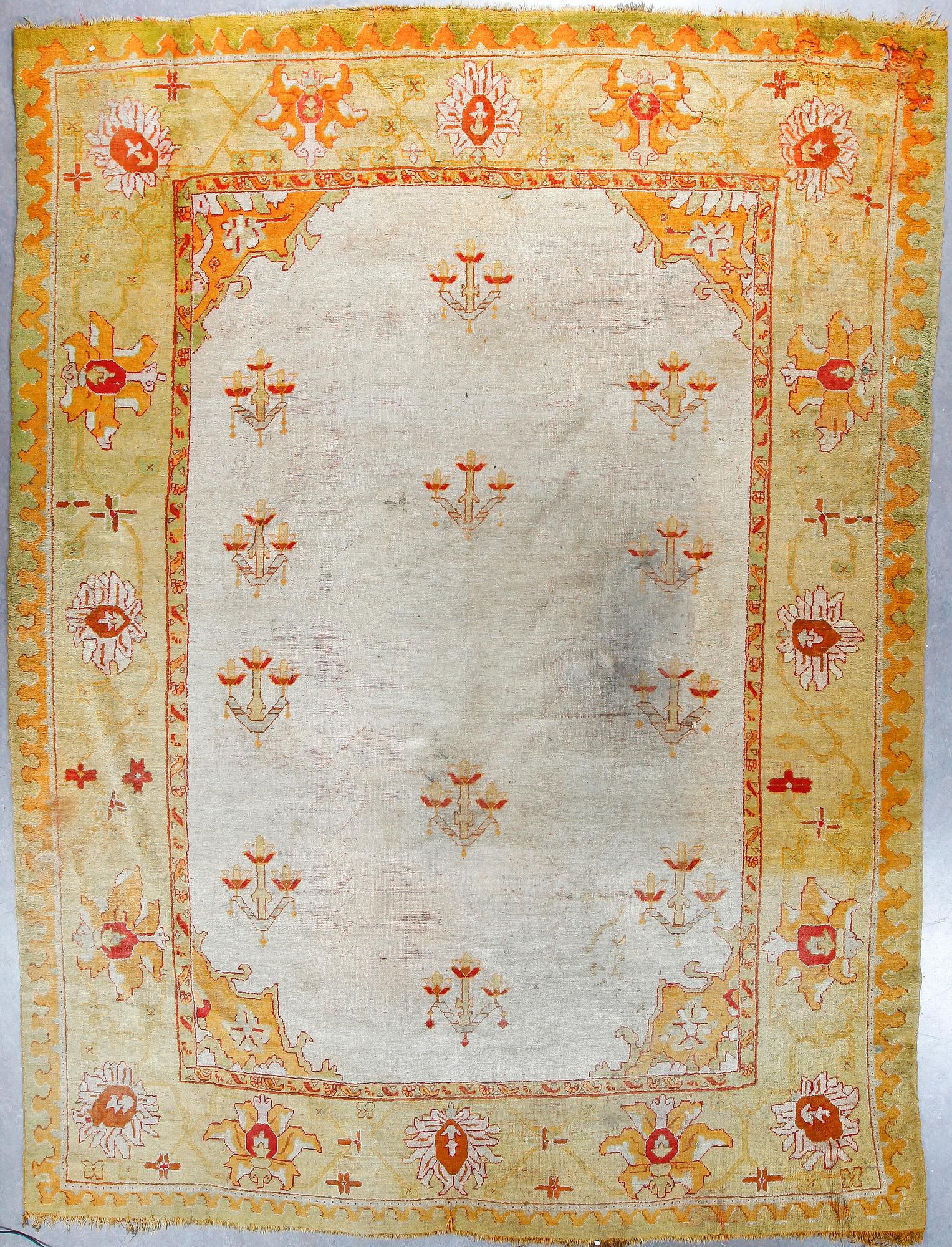 MATTA, Antik/semiantik, Oushak sannolikt, ca 440x325.