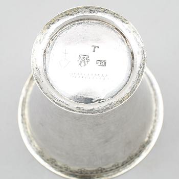 BÄGARE, silver, Bengt Björn, Västerås 1755.  Vikt 71 gram.