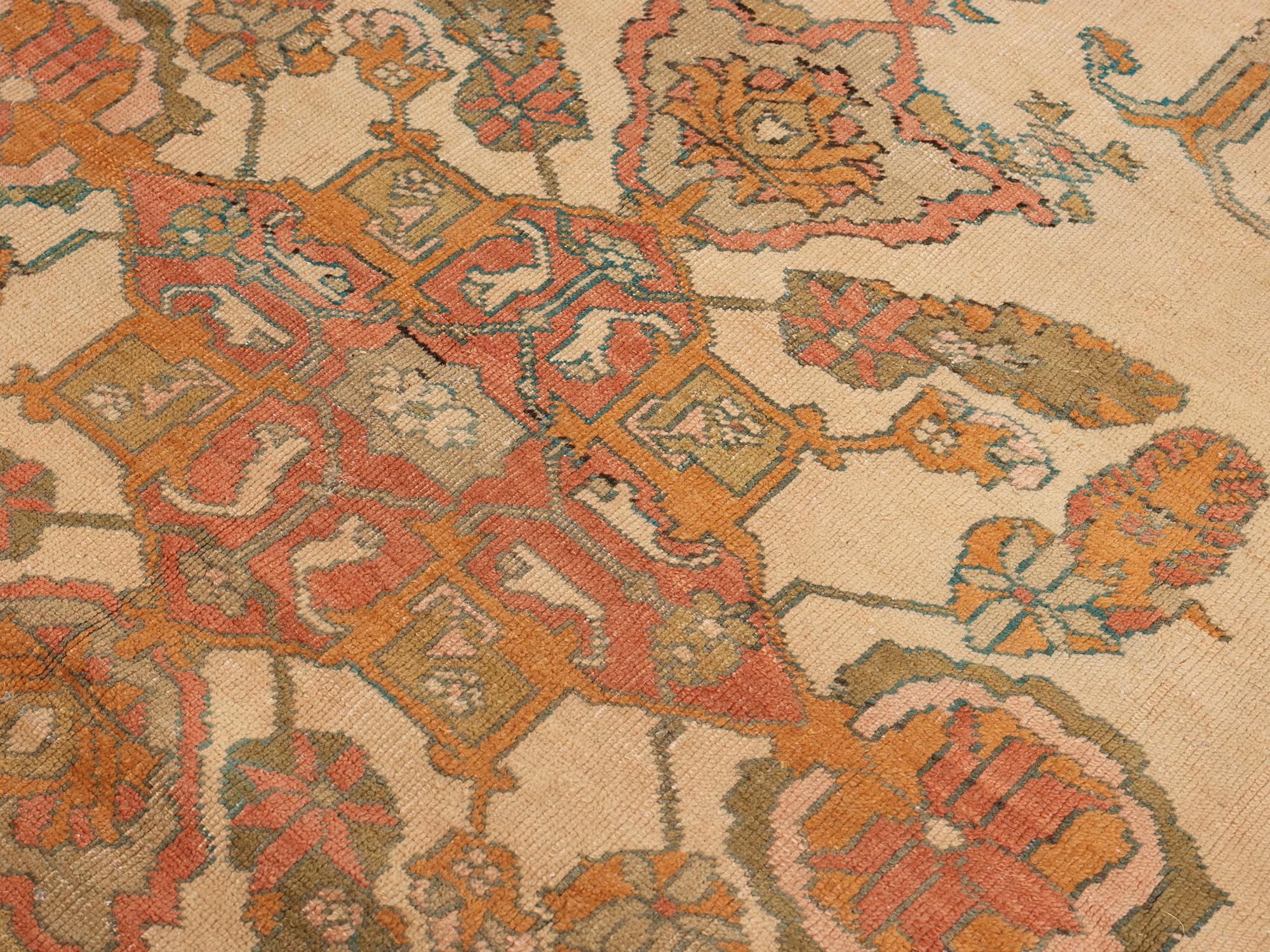 MATTA. Antique Ushak. 548 x 380,5 cm.