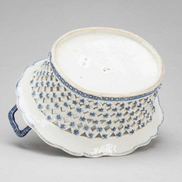GALLERSKÅL, porslin, Kina. 1800-tal.