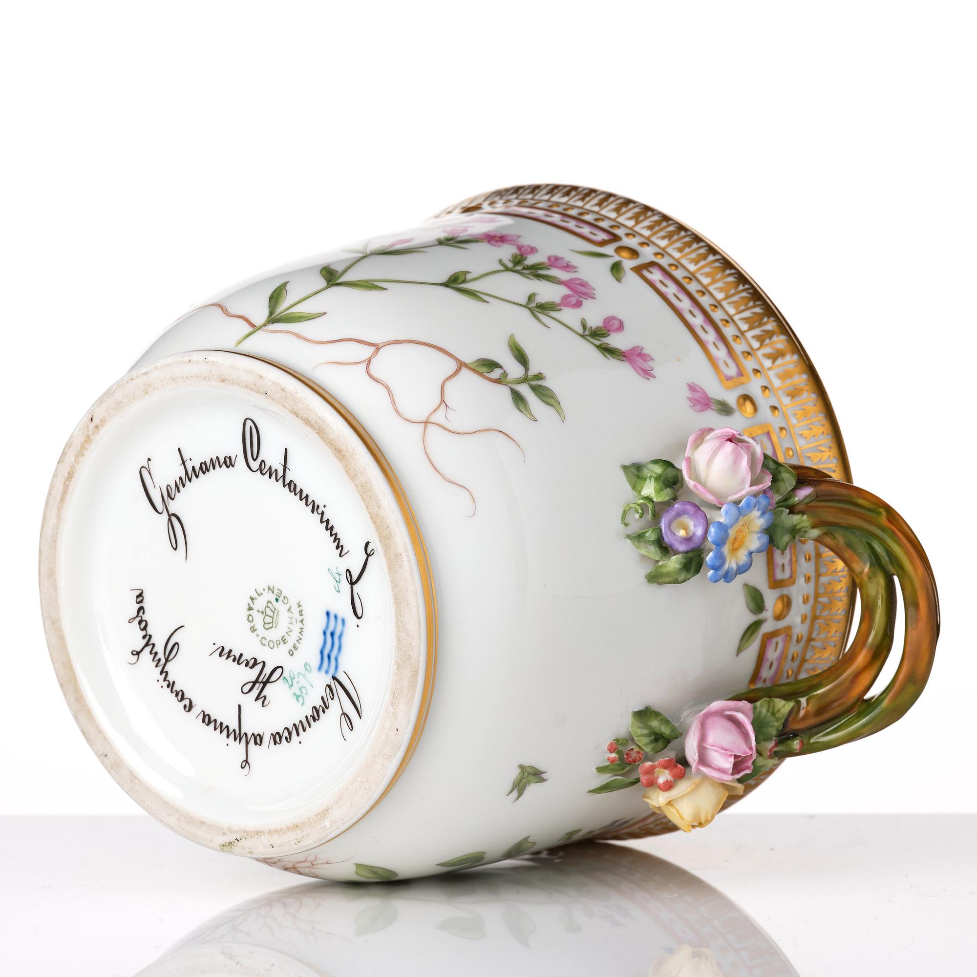 A Royal Copenhagen 'Flora Danica' wine cooler/flower pot, Denmark, 20th Century.
