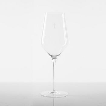 Hans Denk, twelve 'Denk'Art' white wine glasses, Zalto, Austria.