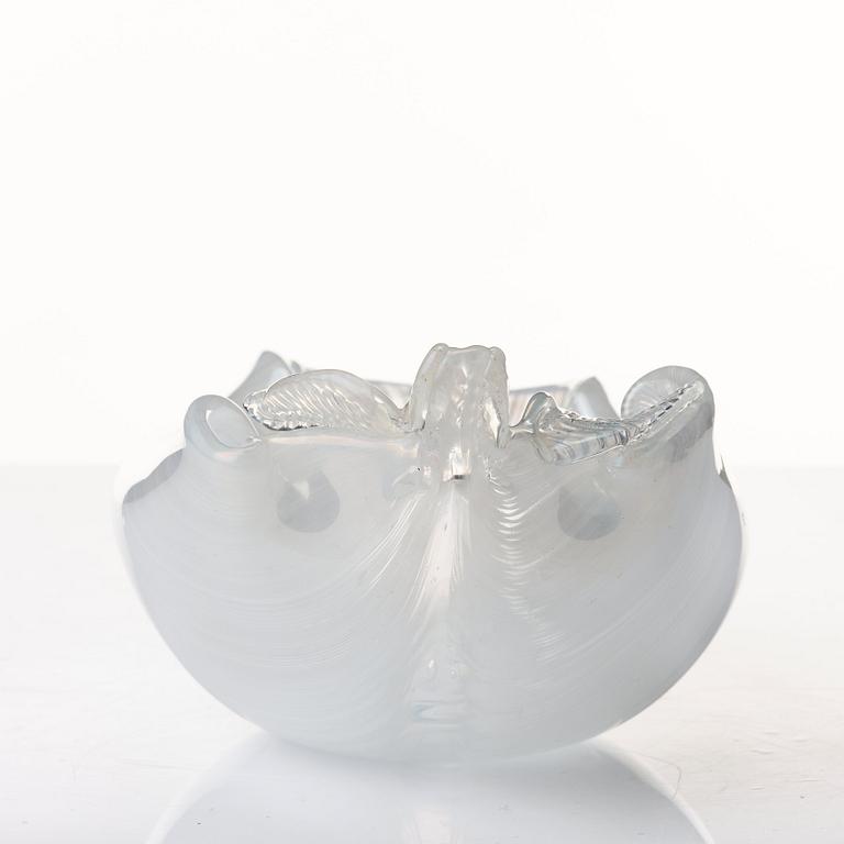 Tyra Lundgren, a leaf-shaped iridescent zanfirici bowl, Venini, Murano, Italy post 1938.
