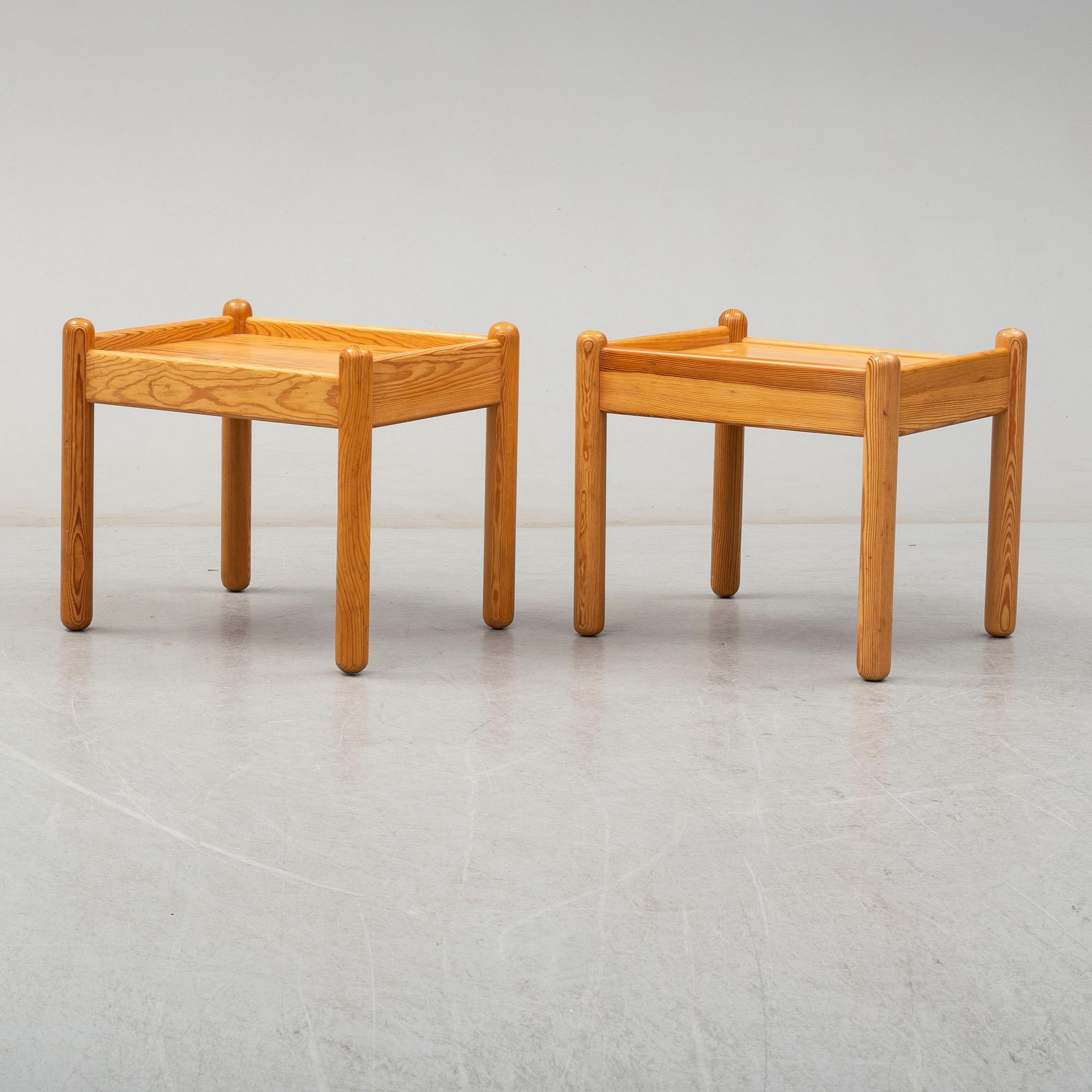 SIDOBORD, ett par, furu, troligen 1960 / 70-tal.