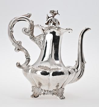 KAFFEKANNA, silver, Gustav Möllenborg Feron Stockholm, 1863. Ca 719 g.