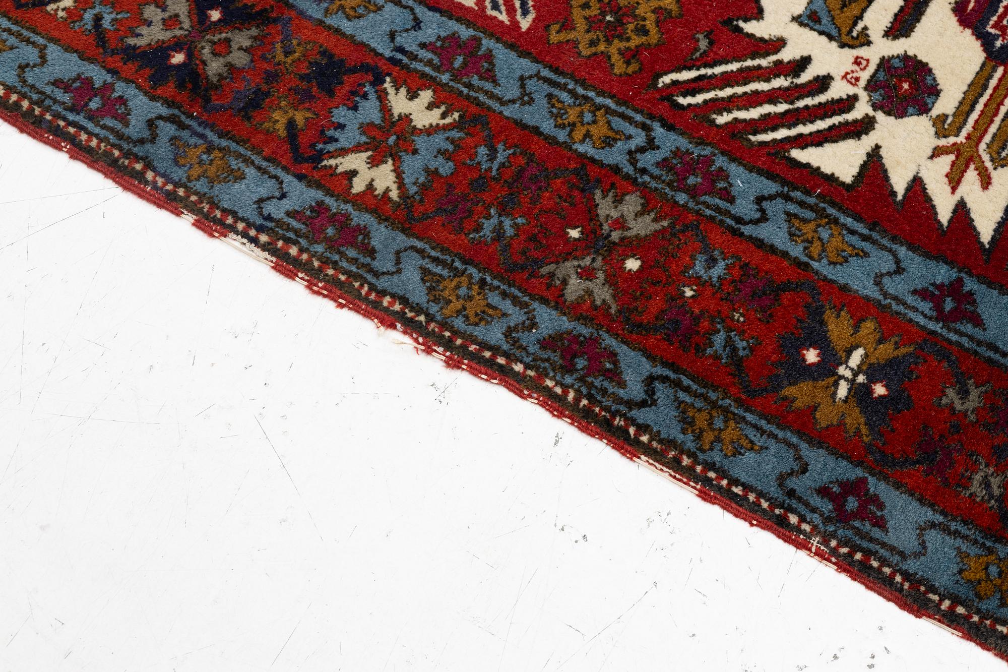 Carpet, northwest Persian, approx. 230 x 150 cm.