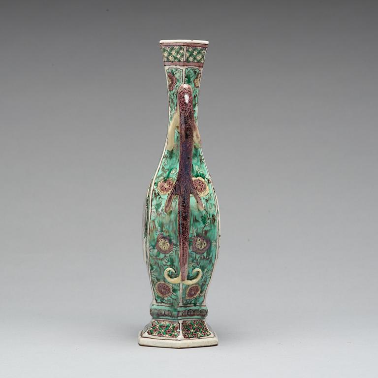KANNA, biskviporslin. Qingdynastin, Kangxi (1662-1722).