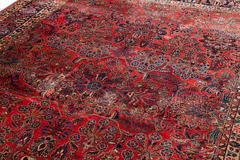A so called American Sarouk carpet, c. 380 x 265 cm.