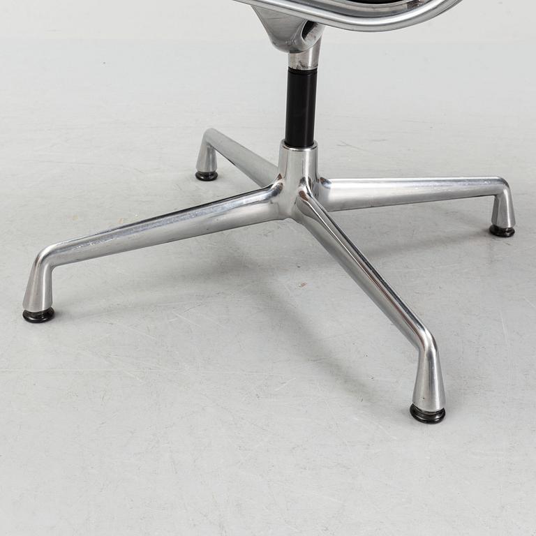 Charles and Ray Eames, desk chair, "EA 108" Vitra, 2005.
