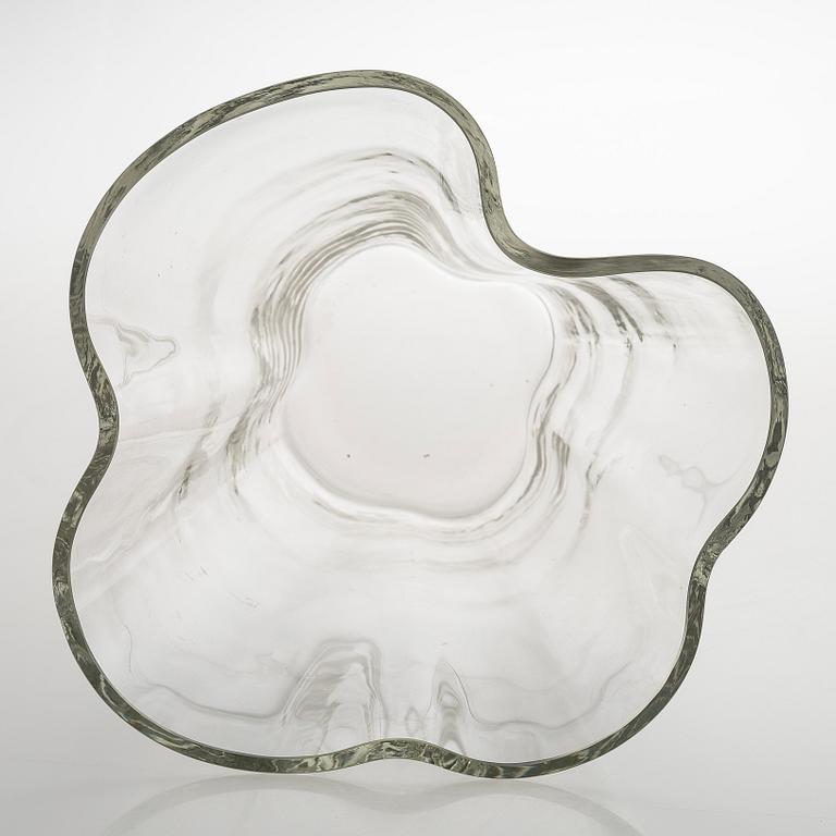 Alvar Aalto, vas, modell 3032, signerad Alvar Aalto 173/1986.