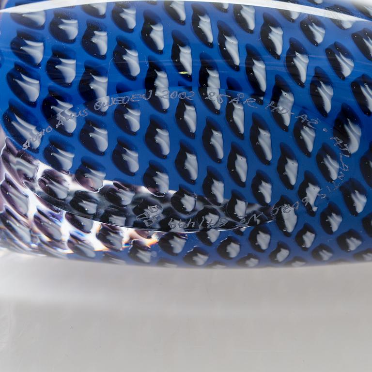 Skulptur, glas, signerad, formgivare Hanne Dreutler, glasblåsare Arthur Zirnsack, Studio Åhus 2002.
