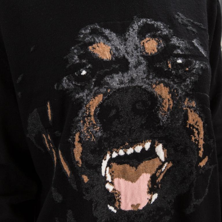 TRÖJA, Givenchy.