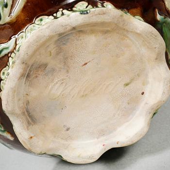 A jugend pedestal with pot in earthenware, urn marked "Oxford", beginning of the 20th century.