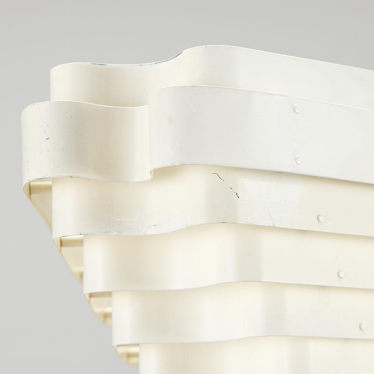 Alvar Aalto, 'Angel wing' model A 805 floor light manufactured by Valaisinpaja Oy, end of 20th century.