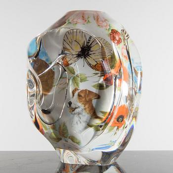 A unique 'Fabula' glass vase by Per B Sundberg, Orrefors 1998.