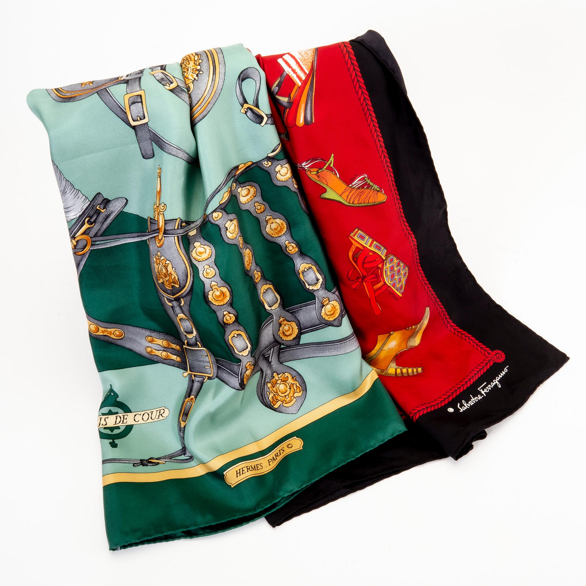 Hermès samt Salvatore  Ferragamo, 2 st scarfsar, 1900-talets andra hälft.