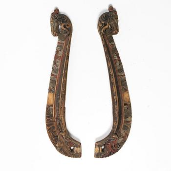 Locomotives, a pair. Folk art, Jämtland, 17th-/18th century.