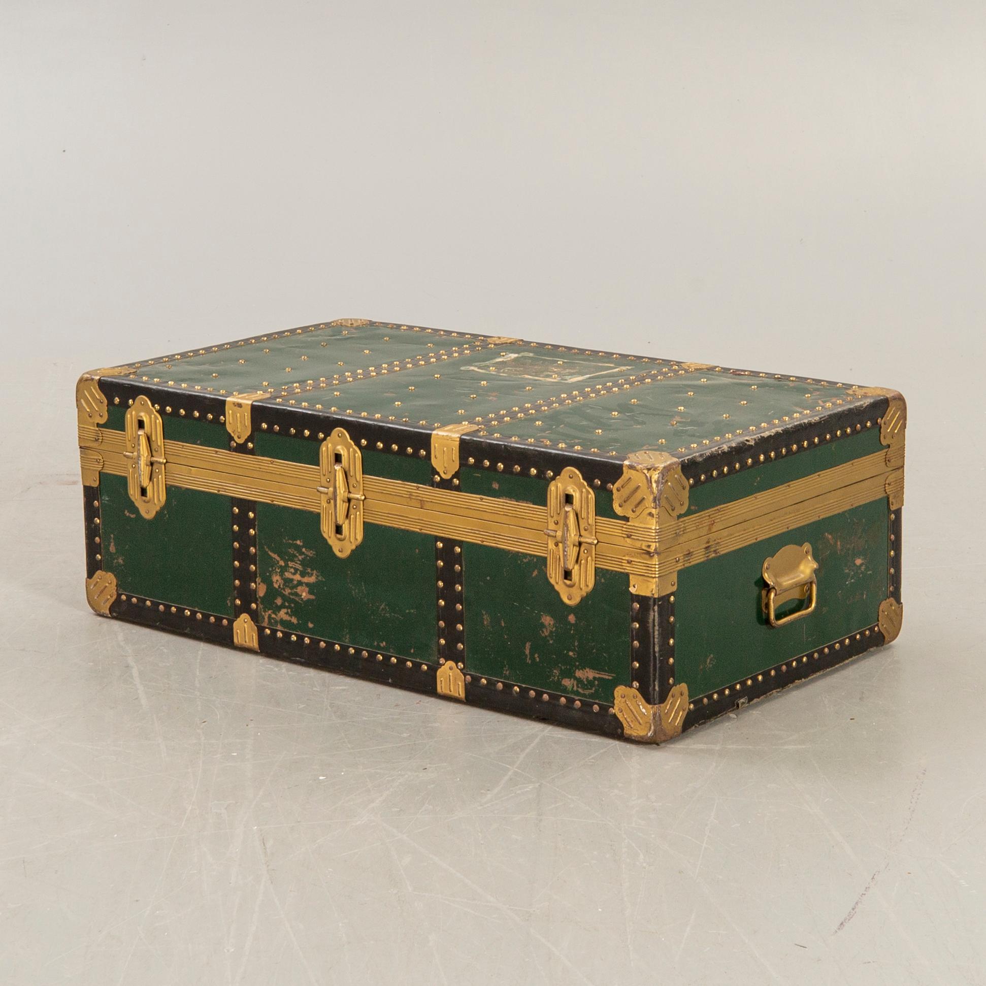 A mid 1900s Italian trunk.