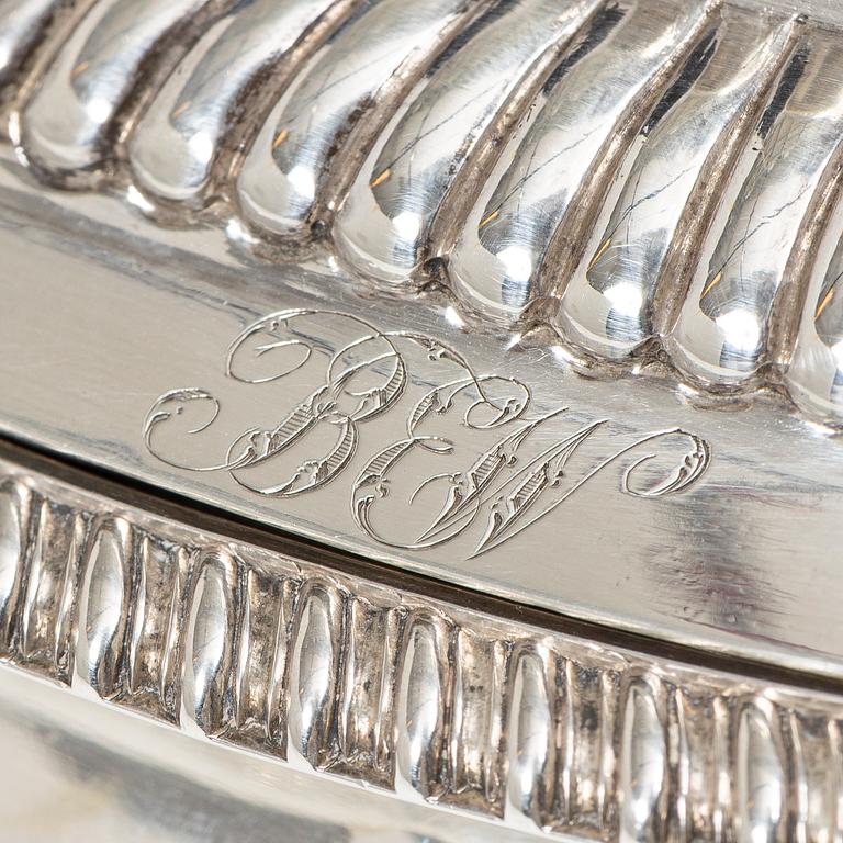 Hyam Hyams, skrin med lock, silver, London, England 1821-1822.