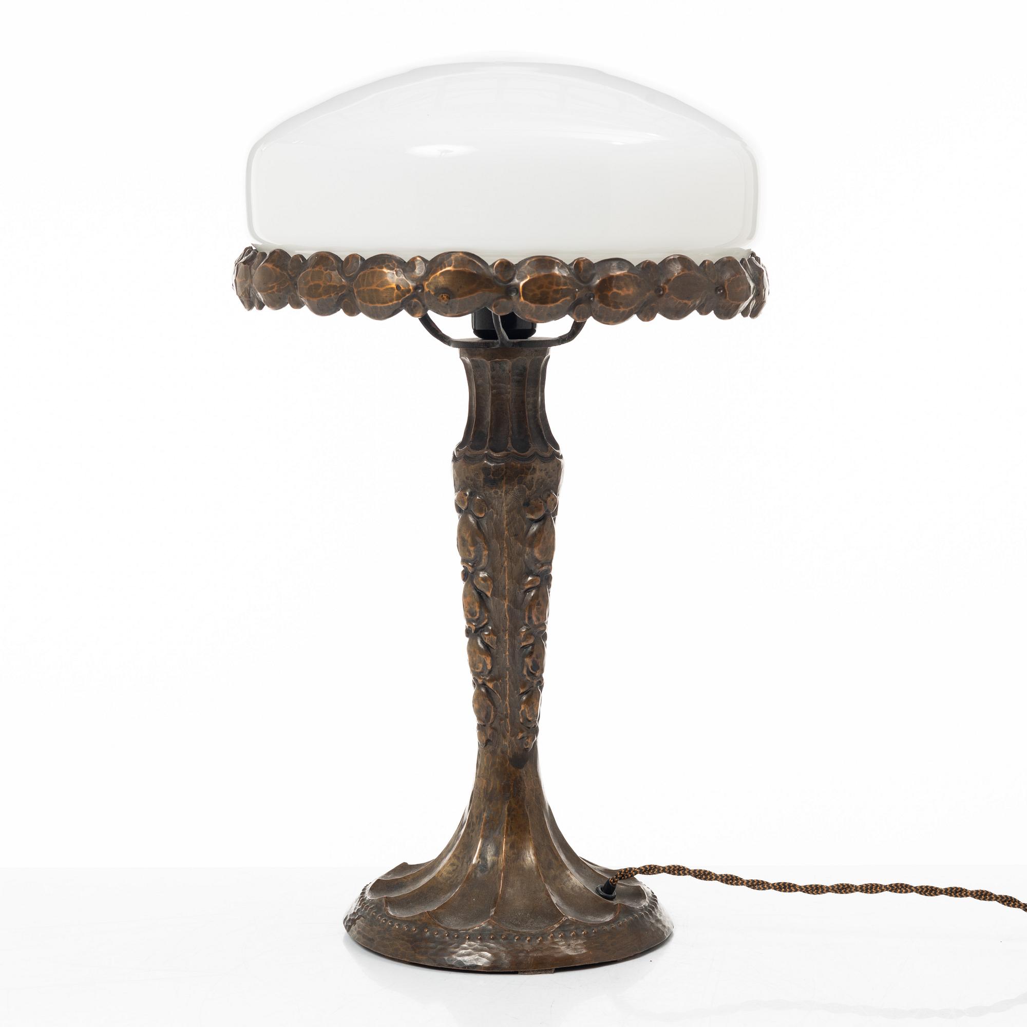 Harald Notini, attributed to, a model 6735 table lamp, Arvid Böhlmarks Lampfabrik, Sweden, 1910's/20's.