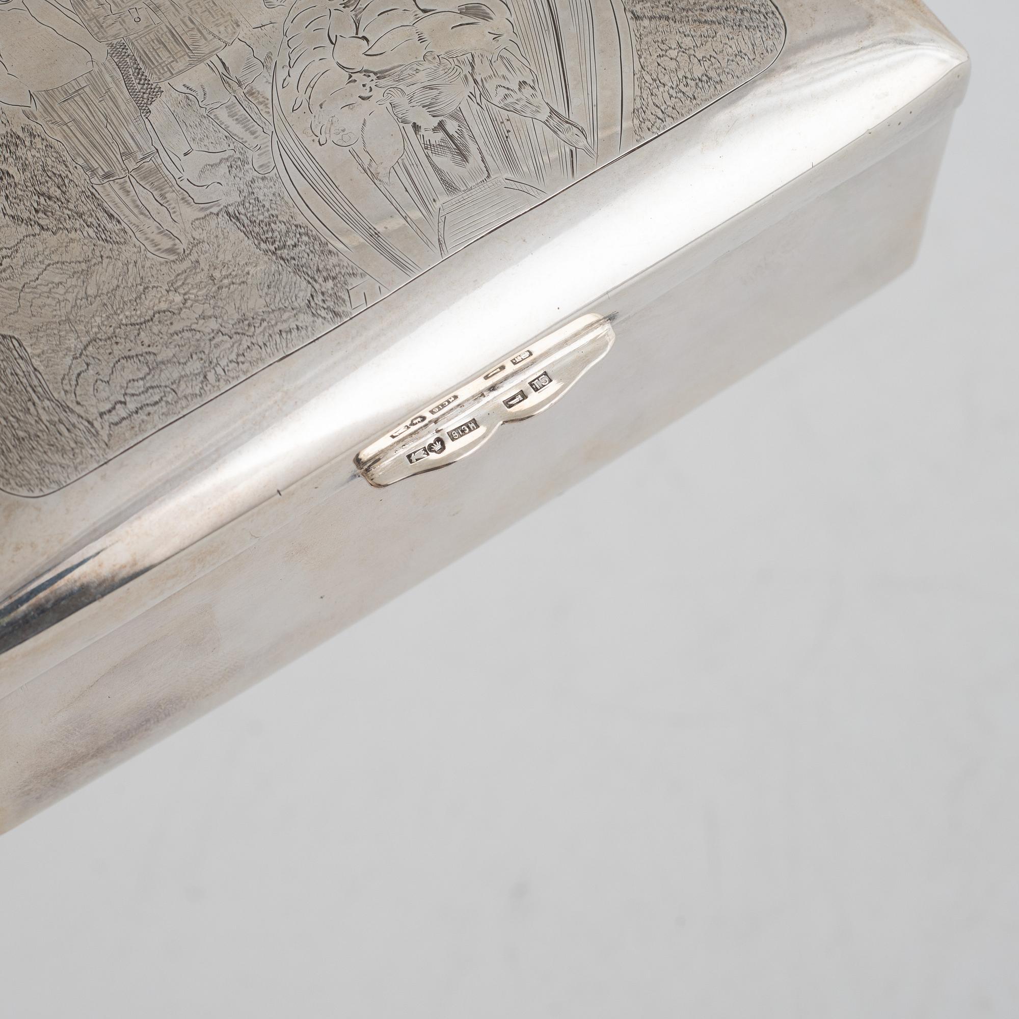 Tobaksskrin, silver, Soumen Kultaseppä Oy, Helsingfors, Finland 1924.