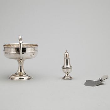 PARTI SILVER, 3 delar, bla Georg Jensen &  William Hutton & Sons ltd, Birmingham 1905-6.